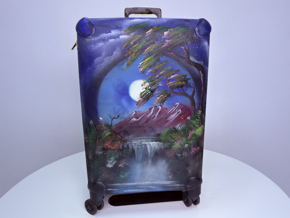 Vivid Fashion - Two-Sided Spray Painted Branded Suitcase