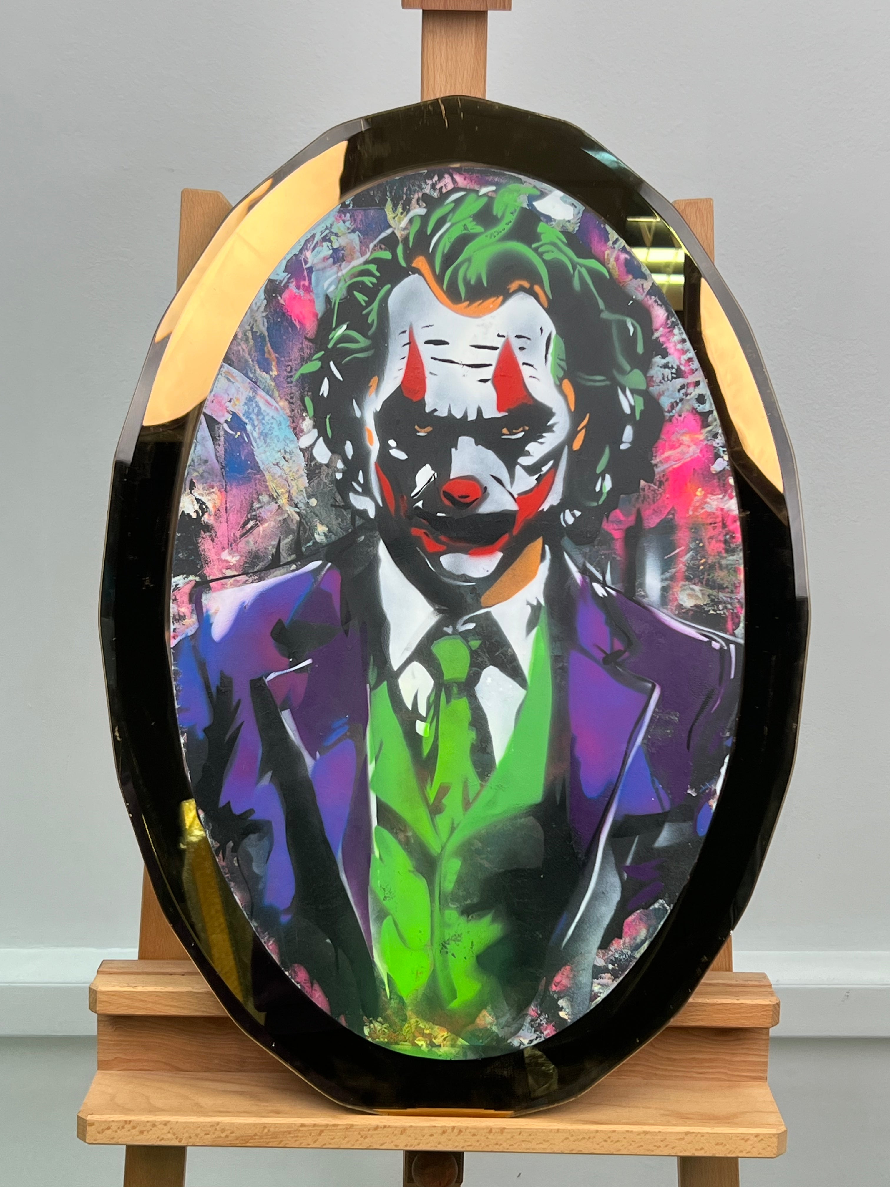 Avant-Garde Joker Mirror - Unique Item